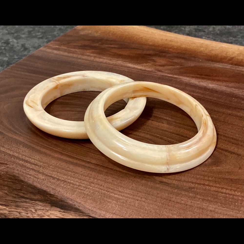 Bangle Bracelets Monet Amber Cream Marble Plastic